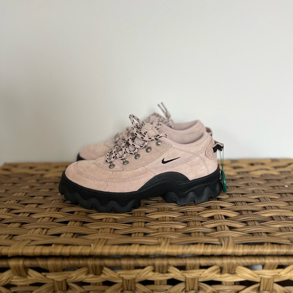 Nike Light Pink and Black Chunky Sneakers